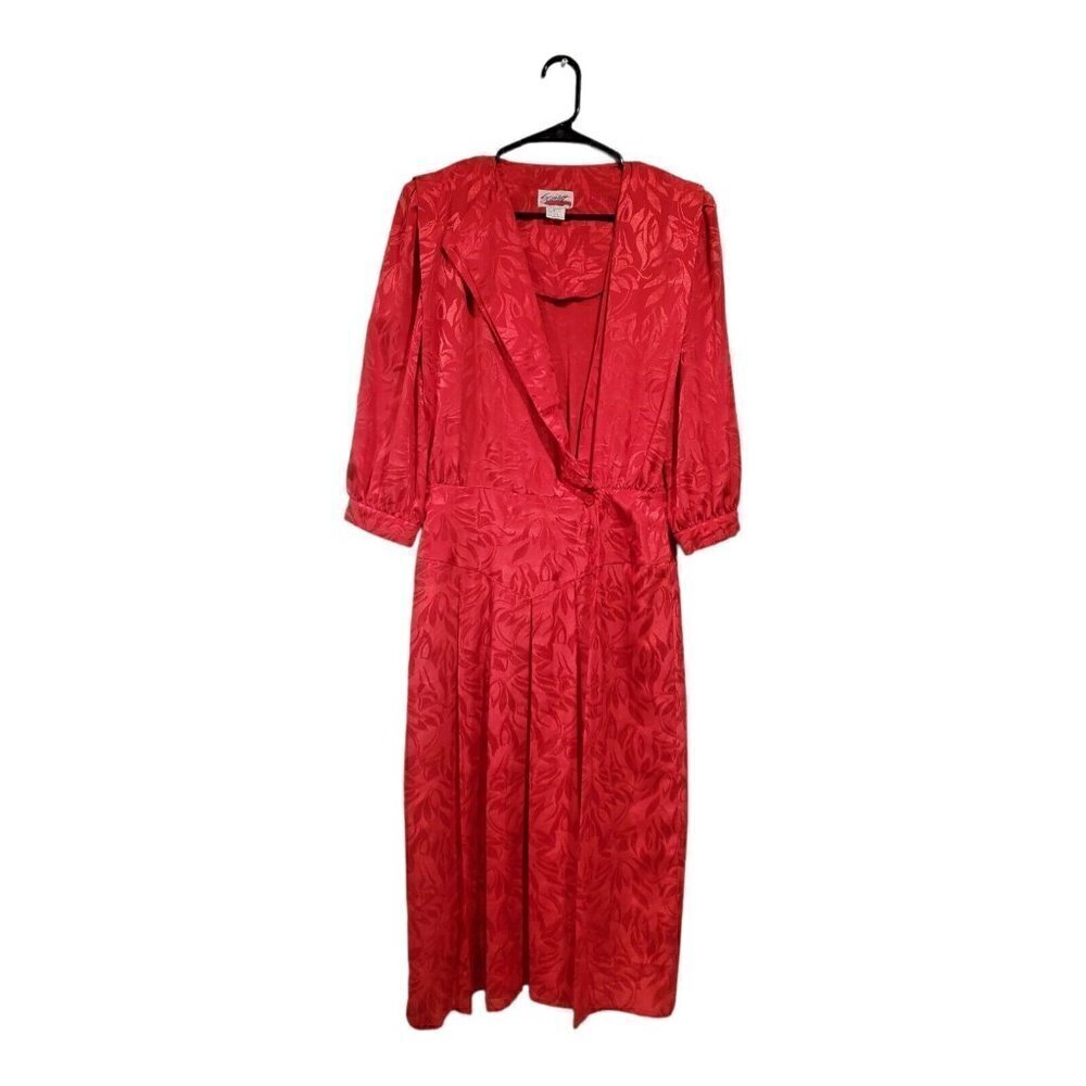 Vintage Scarlett Women's Long-Sleeved Red Pleated Shift Dress Size 9/10